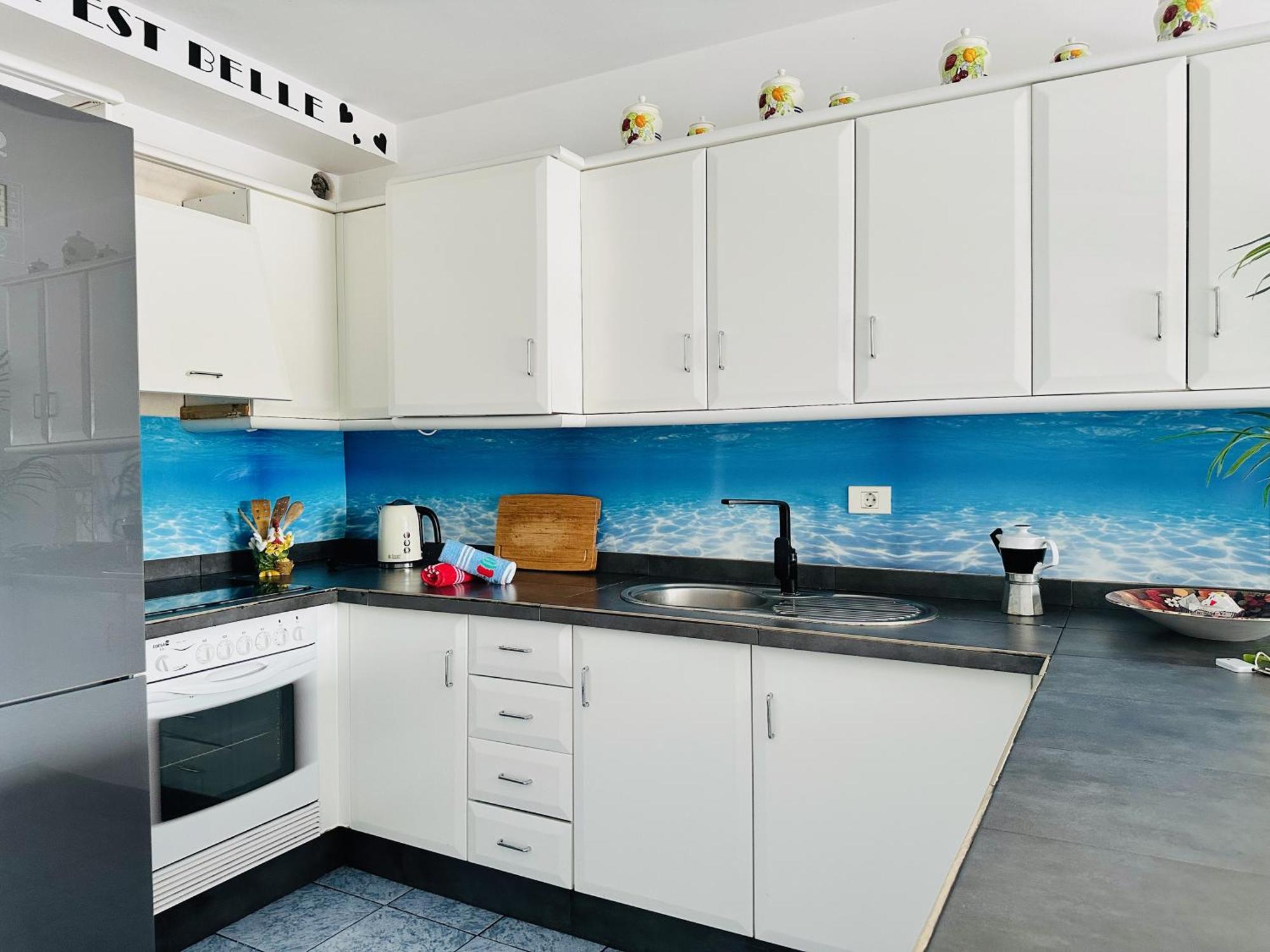 Pambnb - Chic Beachside Apartment Playa San Juan ภายนอก รูปภาพ