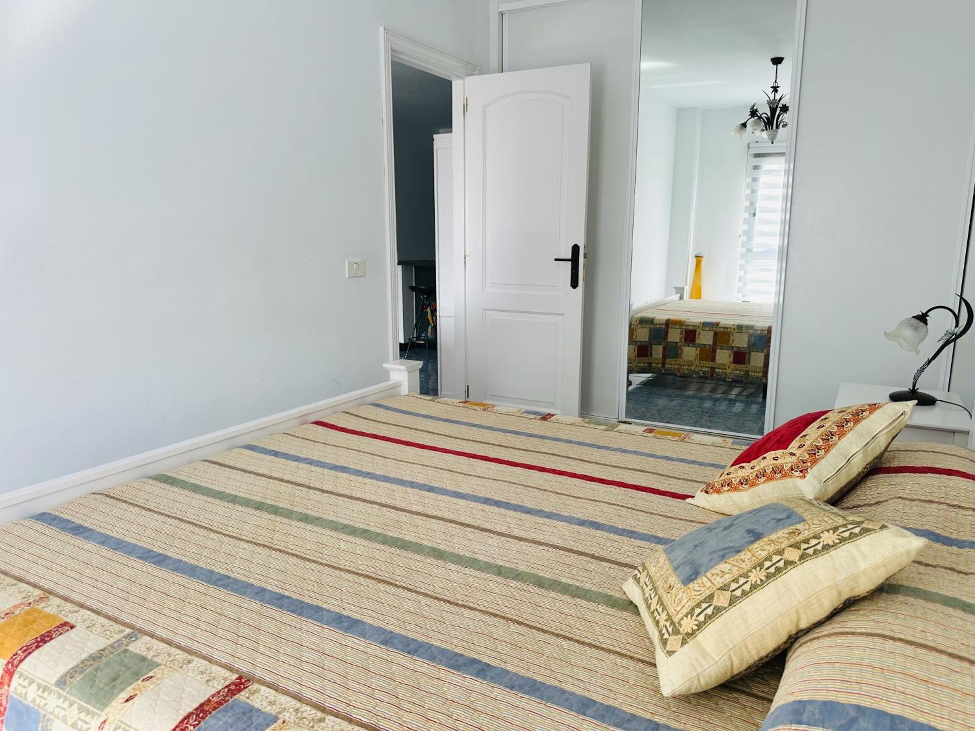 Pambnb - Chic Beachside Apartment Playa San Juan ภายนอก รูปภาพ