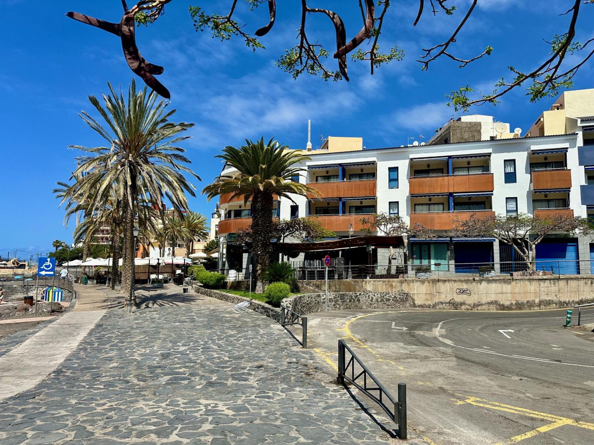 Pambnb - Chic Beachside Apartment Playa San Juan ภายนอก รูปภาพ