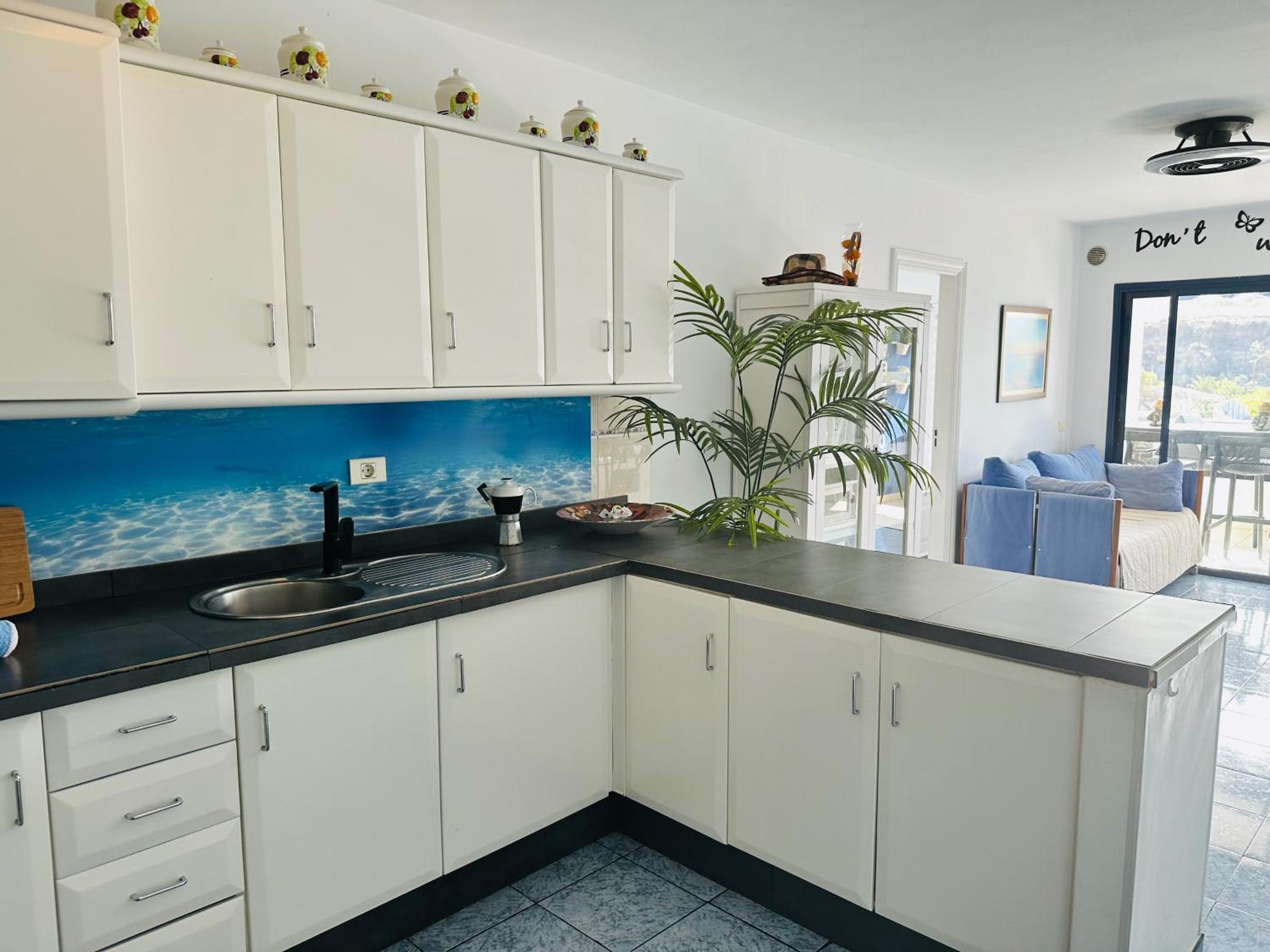 Pambnb - Chic Beachside Apartment Playa San Juan ภายนอก รูปภาพ