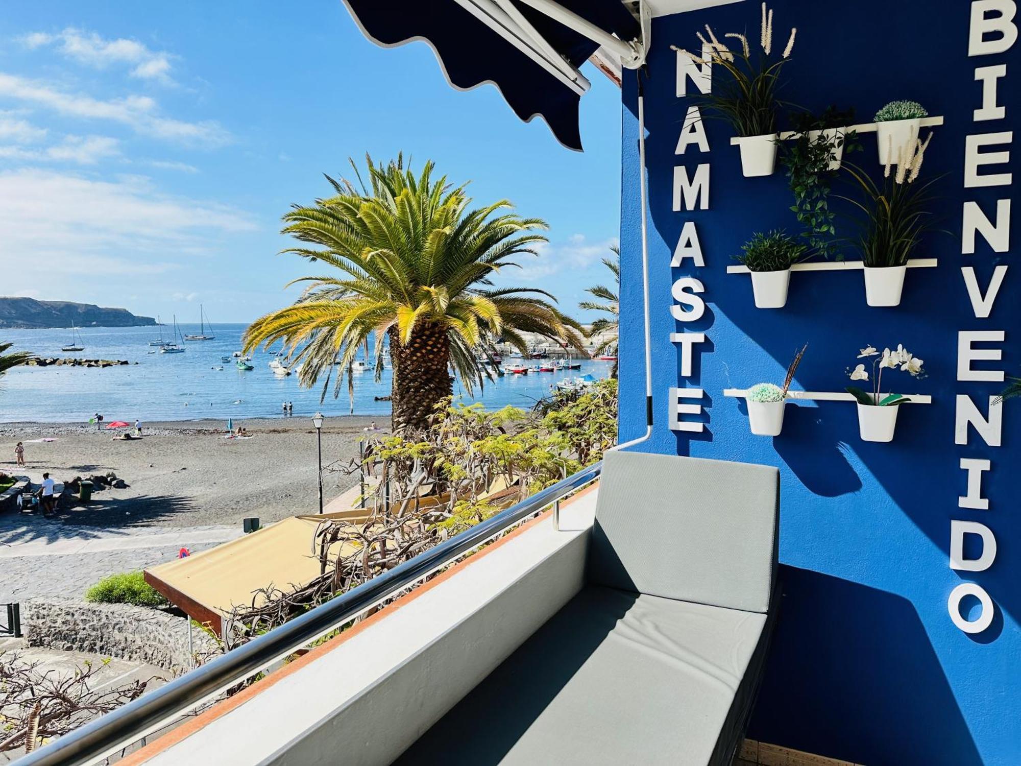 Pambnb - Chic Beachside Apartment Playa San Juan ภายนอก รูปภาพ
