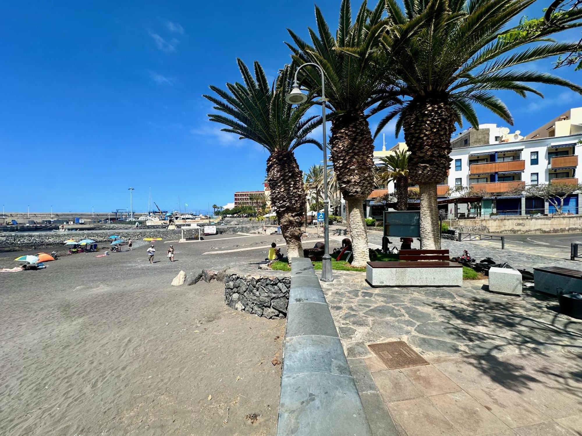 Pambnb - Chic Beachside Apartment Playa San Juan ภายนอก รูปภาพ